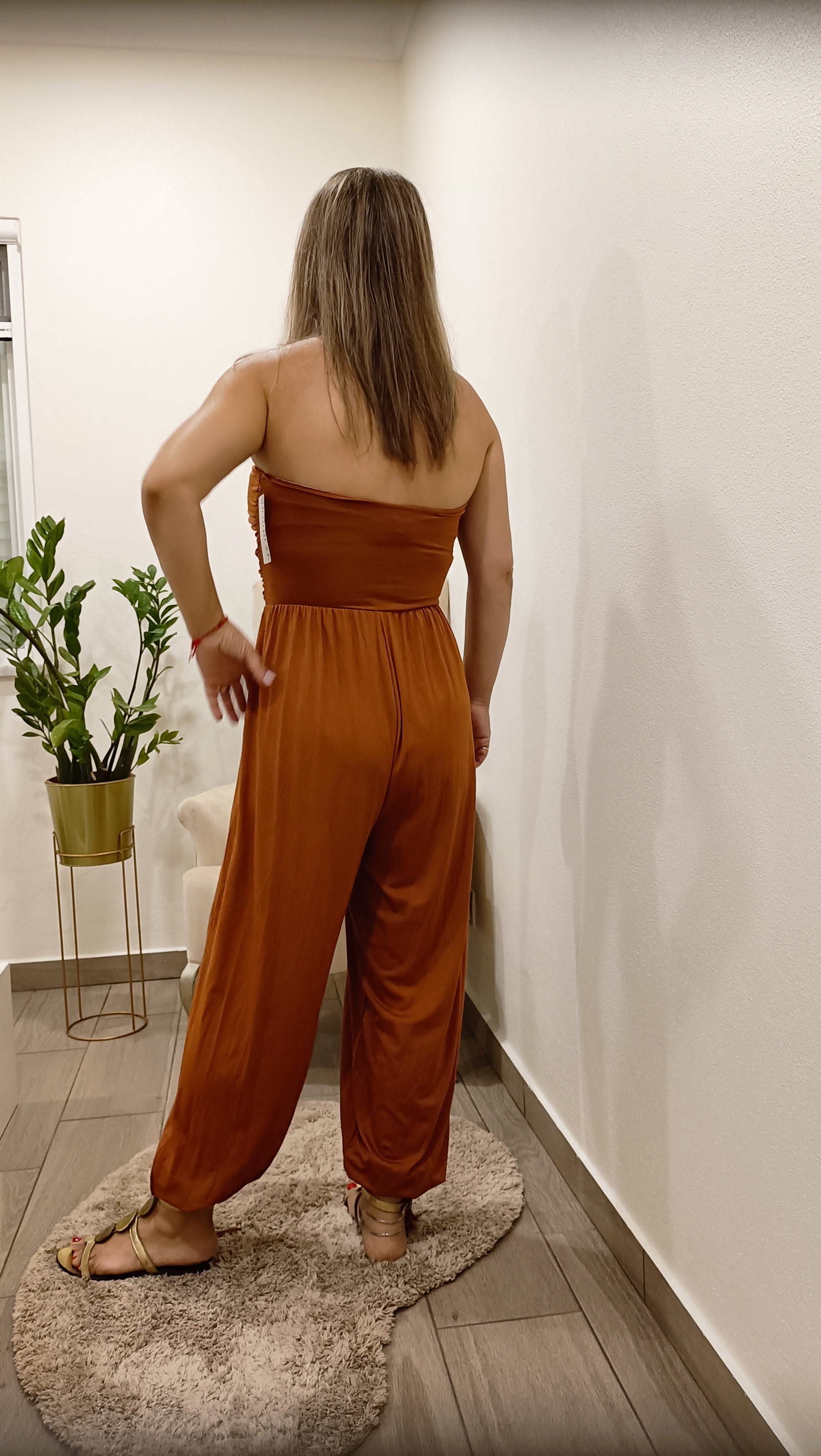 Bella - Macacao Elegante e Fluido