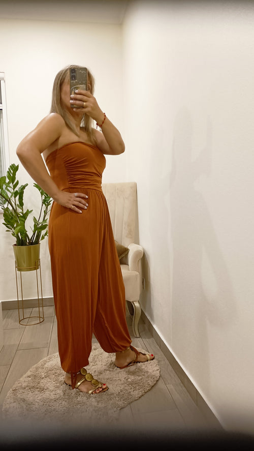 Bella - Macacao Elegante e Fluido