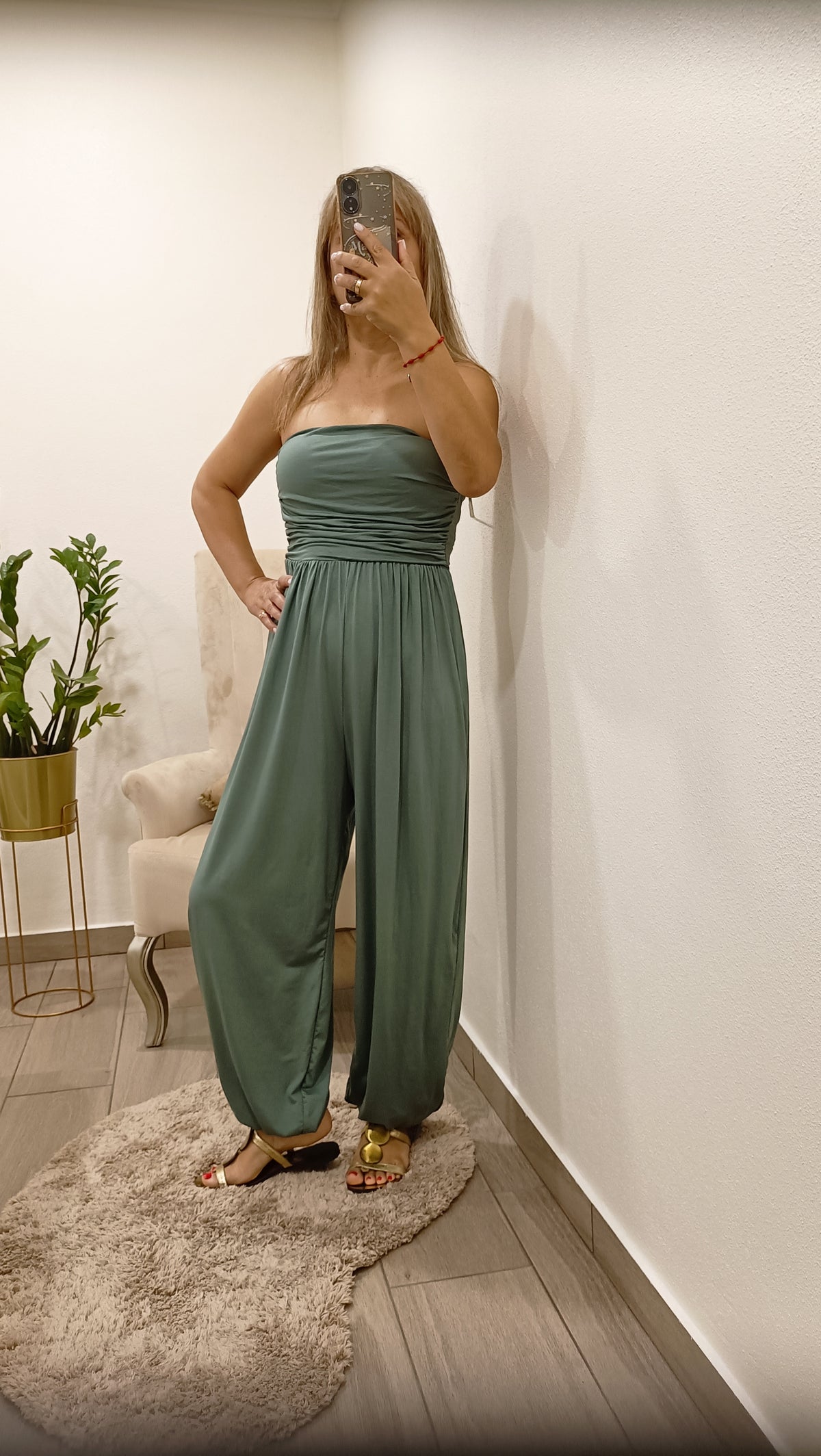 Bella - Macacao Elegante e Fluido
