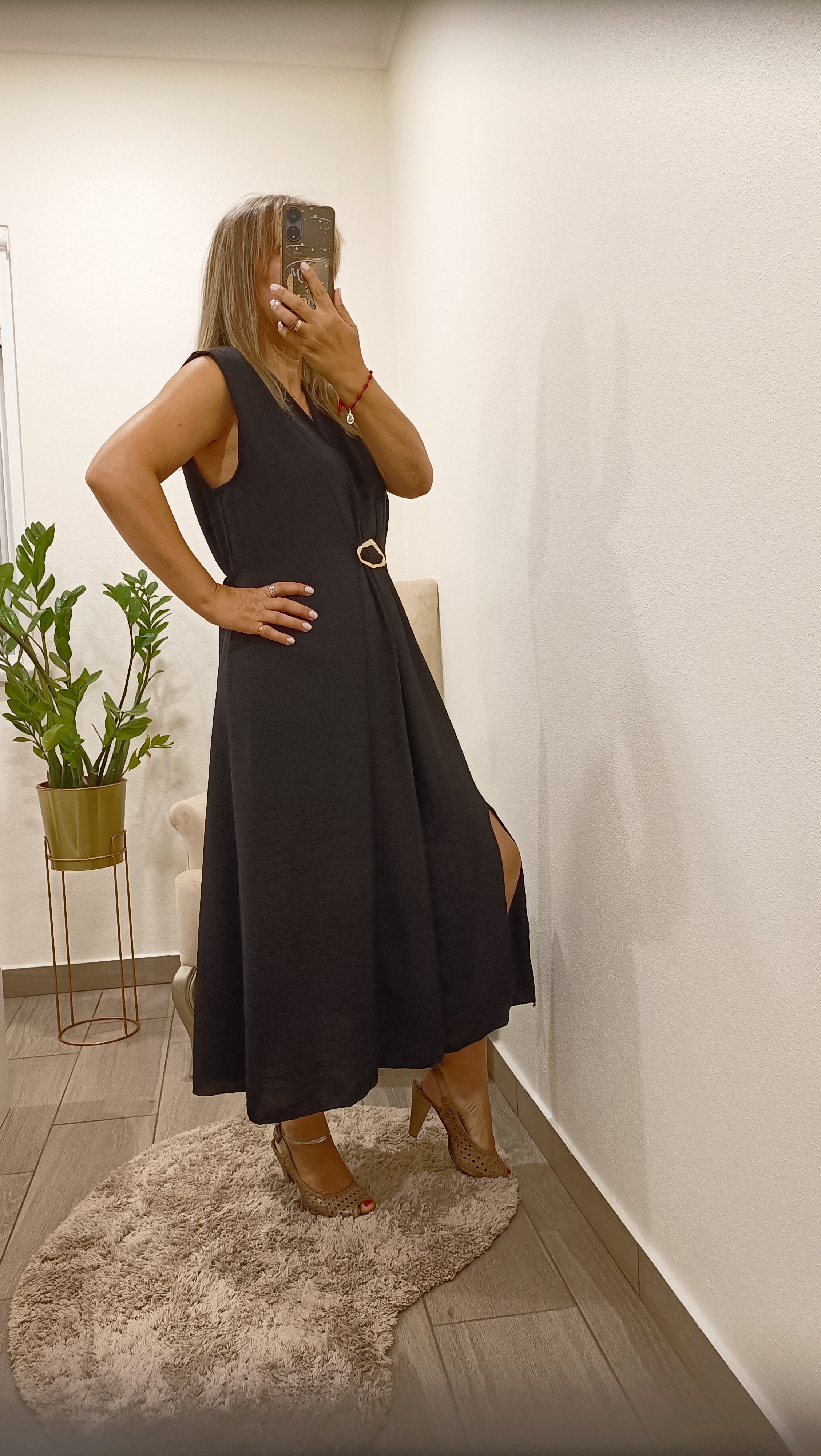 Diana - Vestido Midi Sofisticado